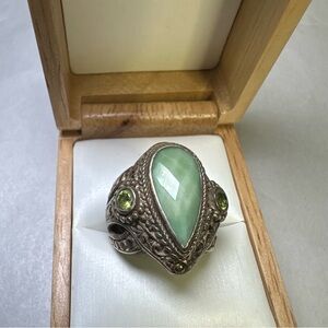 18K 925 Vintage Silver Ring with Green Gemstones